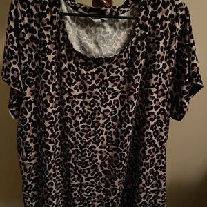 Olive & Oak Black and Tan Leopard Print Short Sleeve Top